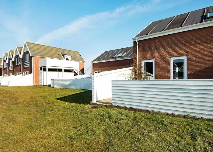 Three-Bedroom Holiday Home In Romo 39